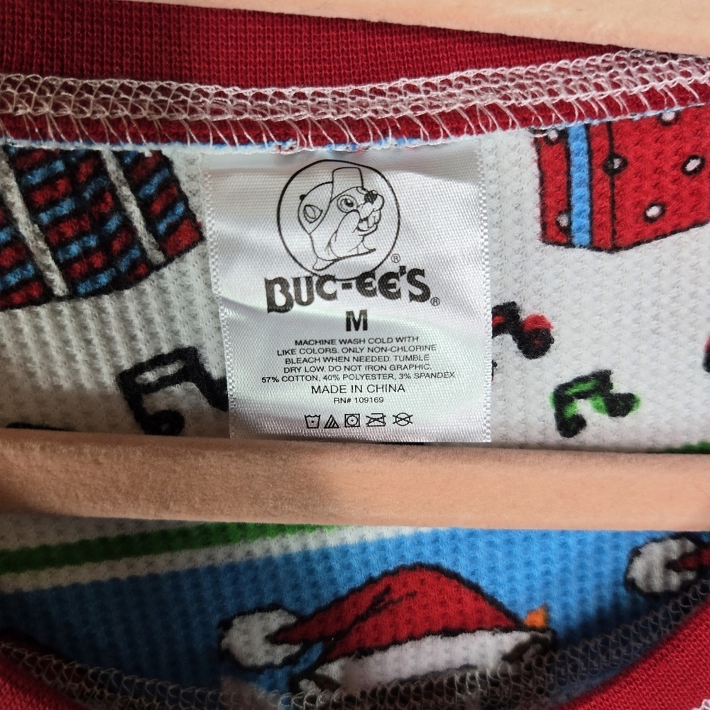 Buc-Ees Christmas One Piece Unionsuit Pajamas New - Picture 8 of 9
